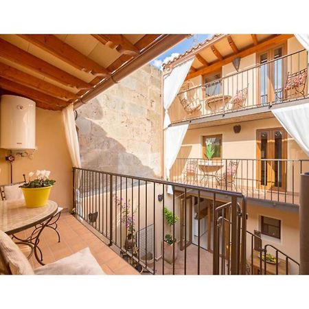 Boutique Hostal "Born53" Im Stadtkern Von Llucmajor, Mallorca Aparthotel Llucmajor  Exterior photo