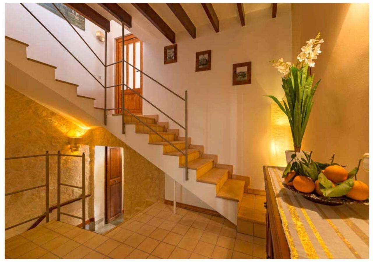 Boutique Hostal "Born53" Im Stadtkern Von Llucmajor, Mallorca Aparthotel Llucmajor  Exterior photo