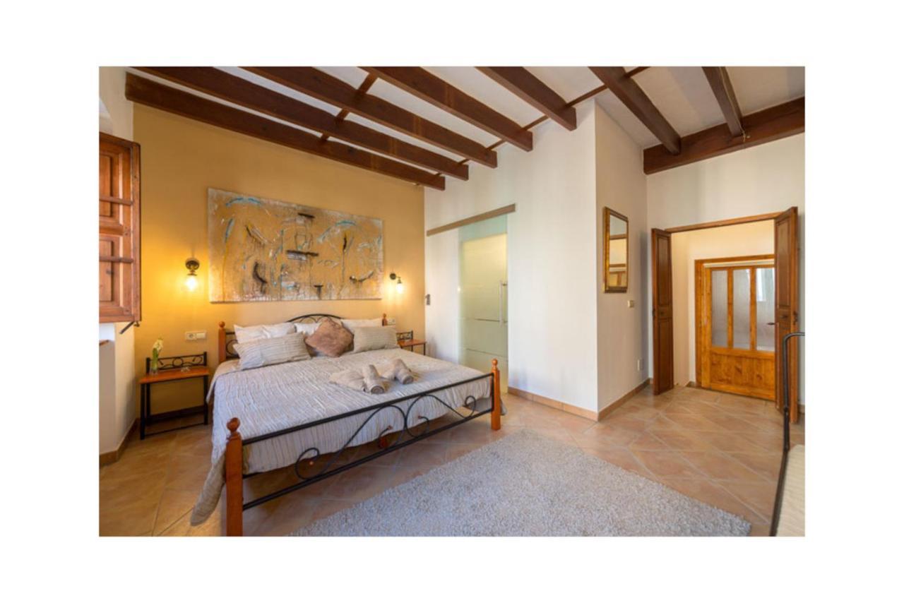 Boutique Hostal "Born53" Im Stadtkern Von Llucmajor, Mallorca Aparthotel Llucmajor  Exterior photo